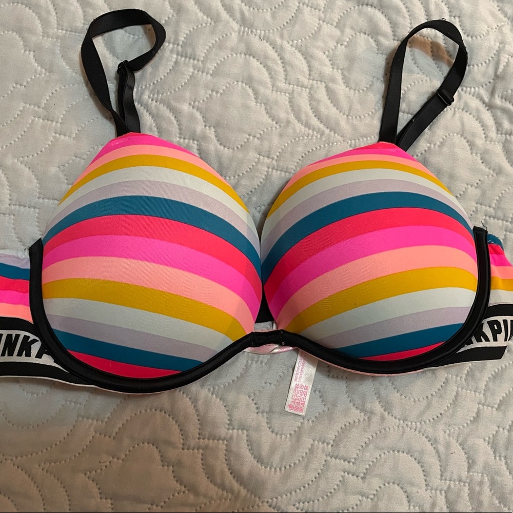 Victoria Secret everywhere super push up bra size 36C, EUC.